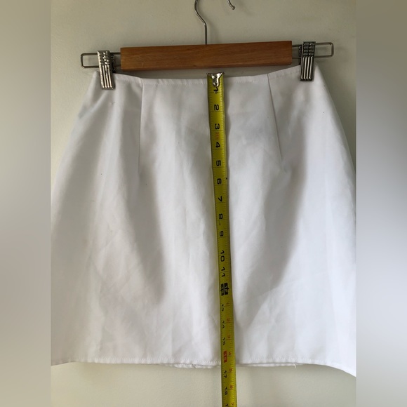 90’s white mini skirt - Picture 3 of 8
